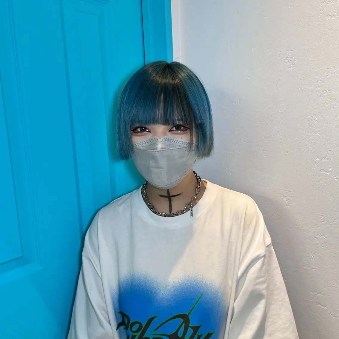 カラー ブリーチ ブルーカラー デザインカラー ブリーチ/縮毛矯正 ❤️‍🔥シンノスケのヘアスタイル