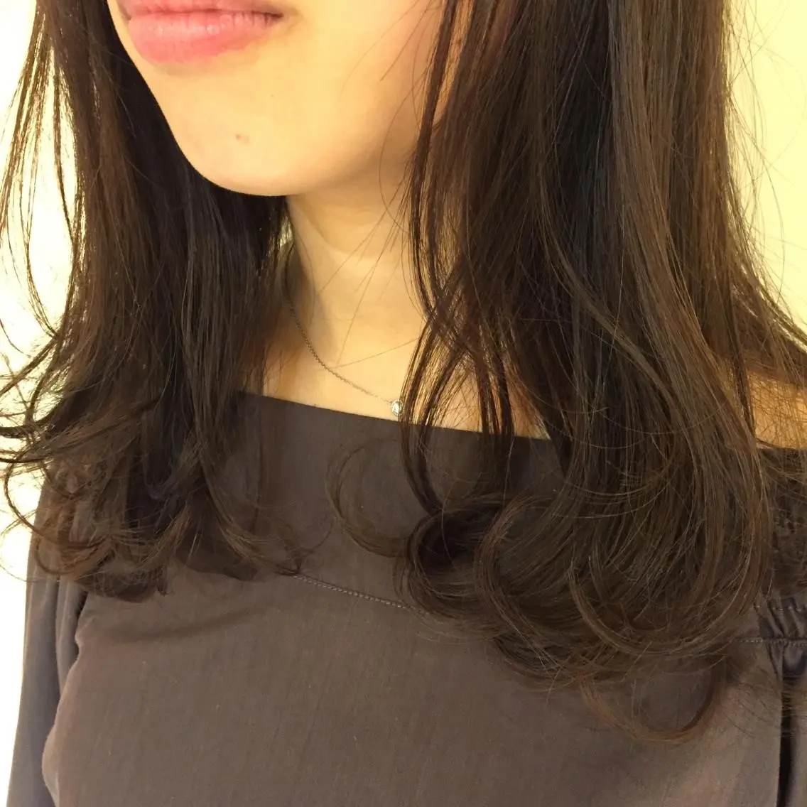 ミディアム カラー アッシュ パープルカラー パープルアッシュ 加藤 綾華のヘアスタイル