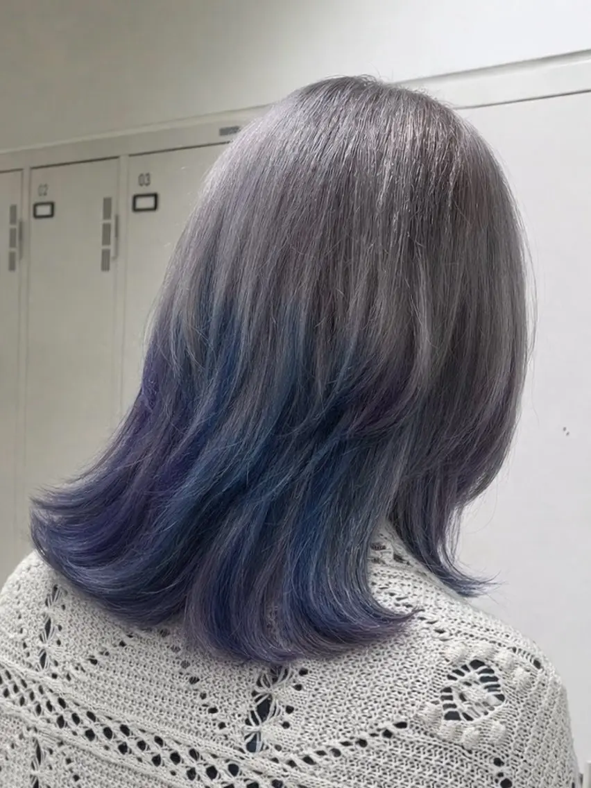 セミロング カラー ブリーチ シルバー カット ヘアカラー トリートメント ヘッドスパ 透明感【カラー支持率 No.1】リノ🪐のヘアスタイル
