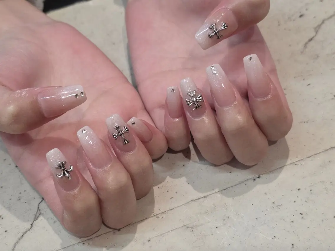 ネイル ハンドネイル 韓国/ワンホン/長さ 出しつけ放題🎀のネイルデザイン