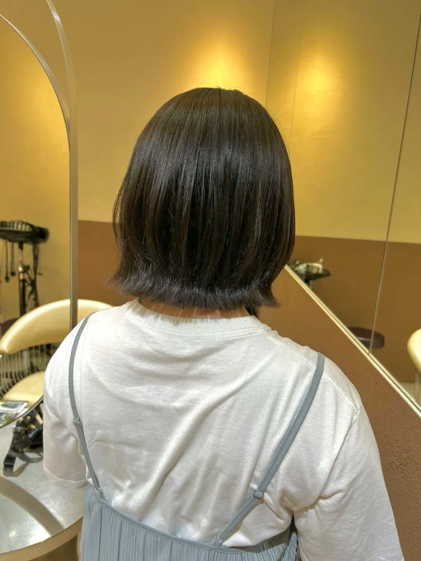 ショート ボブ レイヤーカット カット 阿部野 明優梨のヘアスタイル