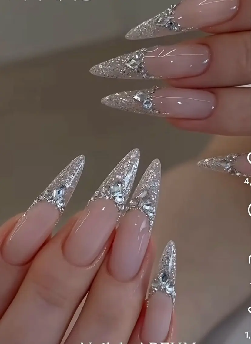 ネイル アートネイル 長さ出し ジェルネイル キラキラネイル 韓国ネイル kana nailのネイルデザイン