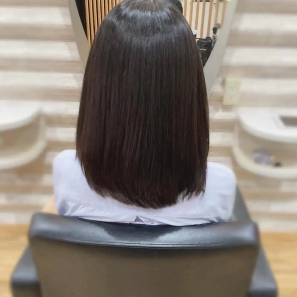 セミロング カラー 髪質改善 カット トリートメント KON｜ごまかさない 艶。酸熱×精密カットのヘアスタイル