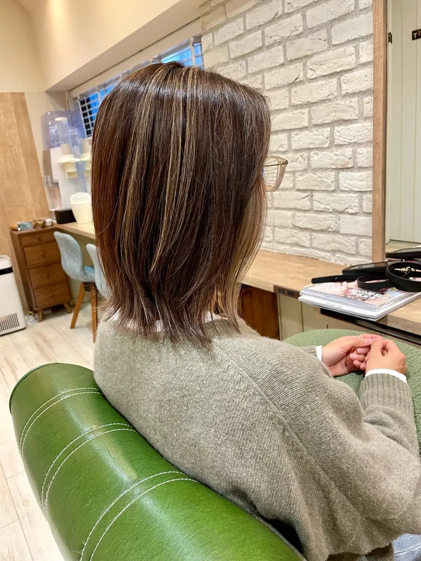 ミディアム カラー ミディアムレイヤー ハイライトカラー ハイライト レイヤーカット 清水 有実子のヘアスタイル