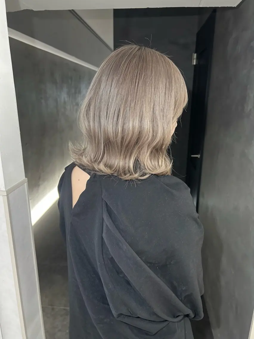 カラー ヘアカラー ️🧬akari🧬 ハイトーン/レイヤーのヘアスタイル