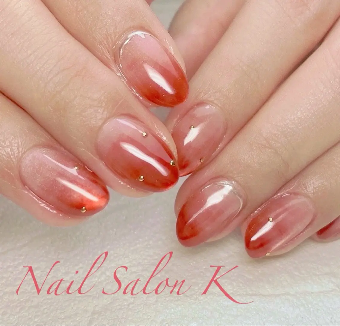ネイル グラデーション マグネットネイル 赤色 ハンドネイル Nail Salon K 🧸美爪育成のネイルデザイン