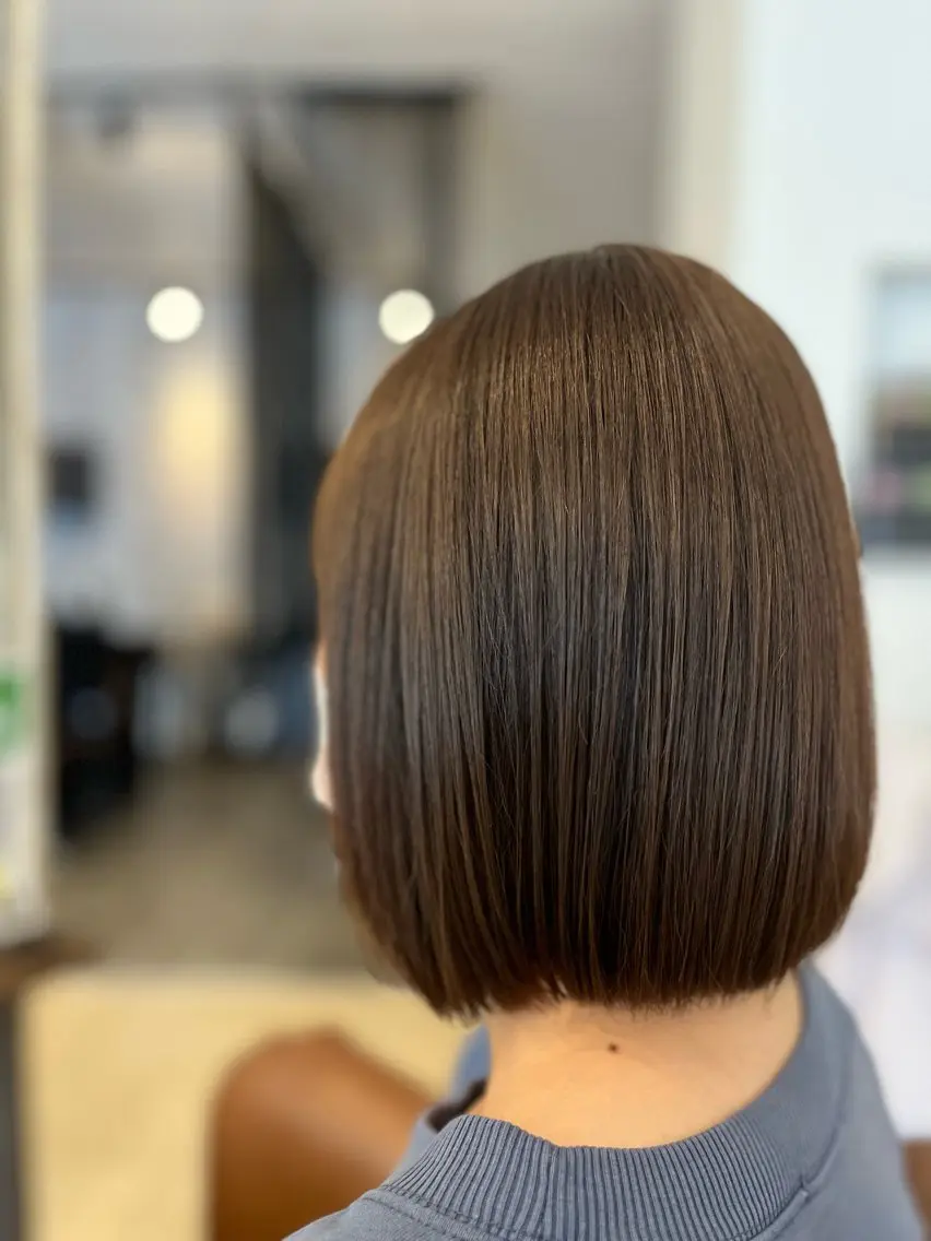 ミディアム Cuthie 泉川のヘアスタイル