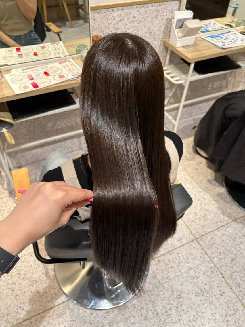 ロング カラー ベージュカラー ブラウンカラー ブラウンベージュ ダブルカラー イヤリングカラー ヘアカラー トリートメント 暖色カラー/ パリジェンヌ💟みくのヘアスタイル