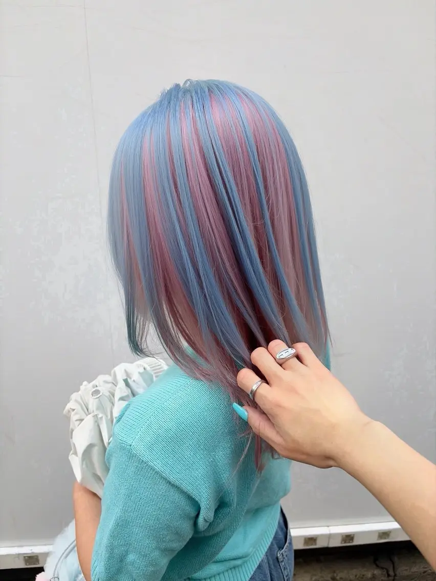 ミディアム カラー ブルーカラー デザインカラー ピンクカラー ヘアカラー 新宿/艶髪ハイトーン KEIKO🩷のヘアスタイル