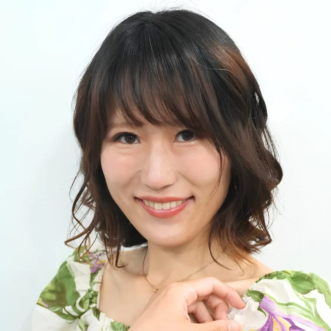 ミディアム カラー パーマ ブラウンカラー 透明感カラー ボブ 小顔カット 外ハネヘア カット ヘアカラー ❇️安達 優心❇️ レイヤー/艶髪特化のヘアスタイル