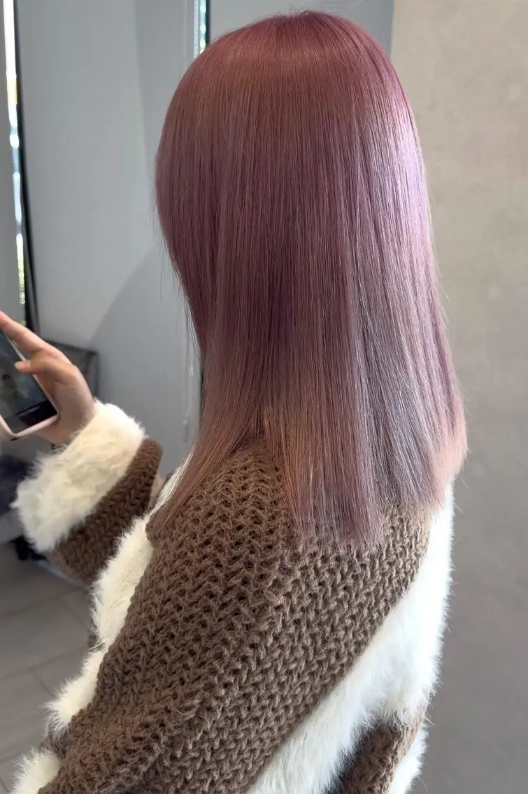 【平日限定】カット＋全体艶カラーの写真