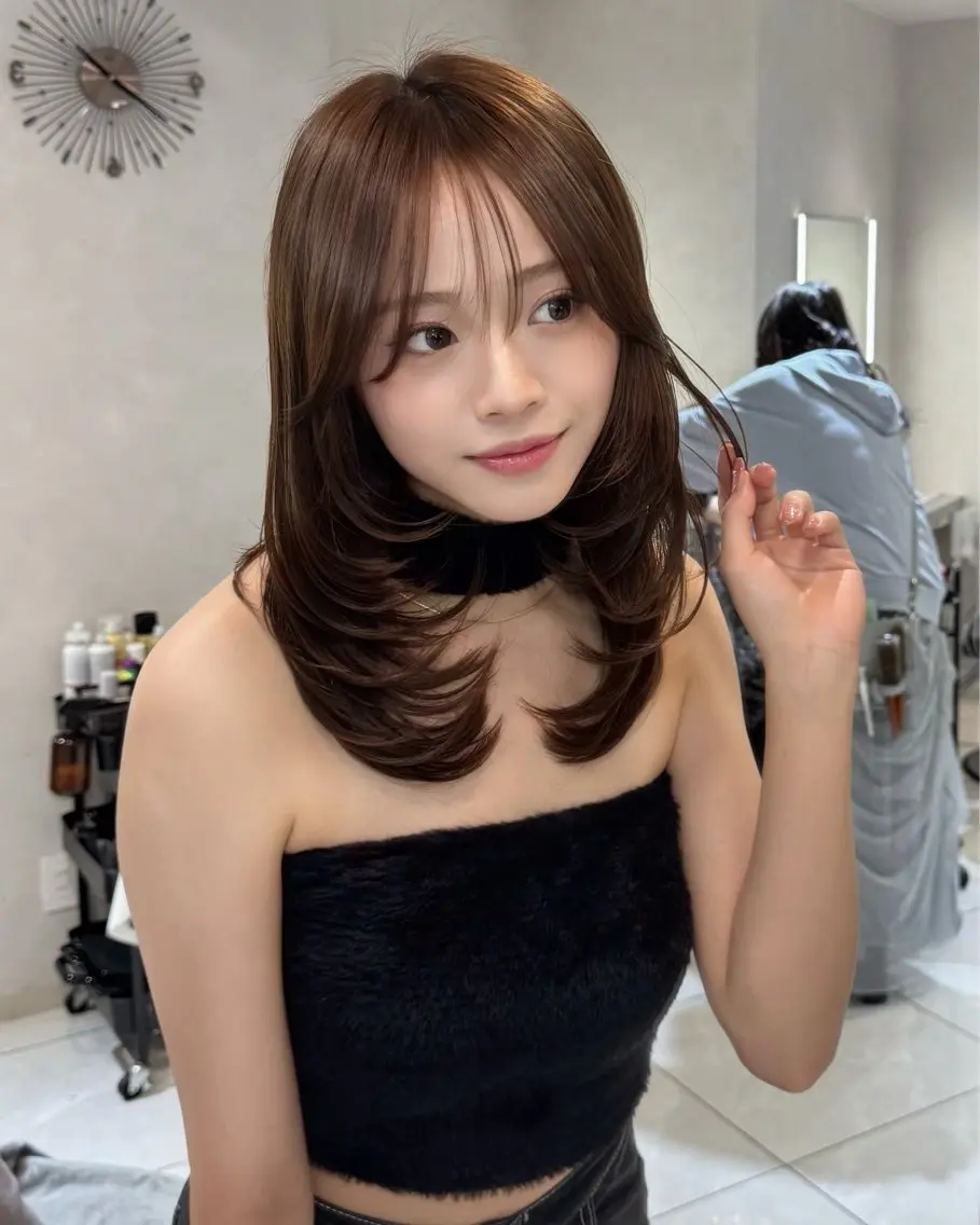 ミディアム カラー カット ヘアカラー トリートメント 髪質改善ストレート 韓国風レイヤー池袋のヘアスタイル