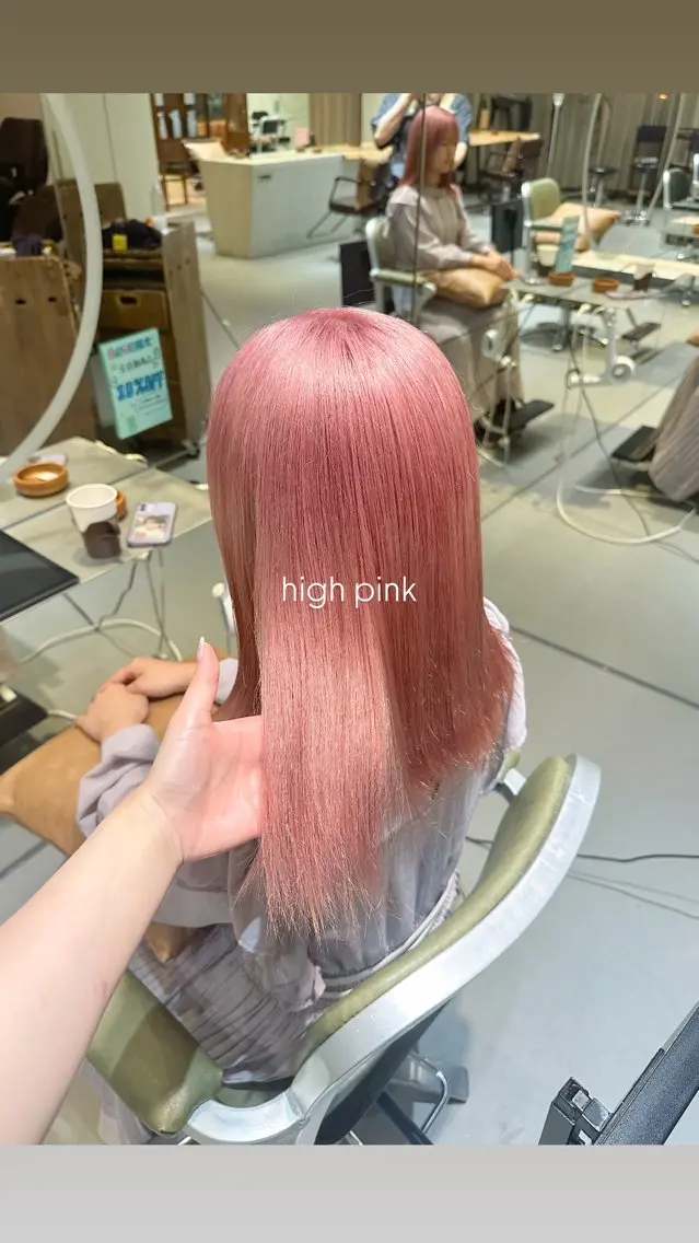 カラー ブリーチ こがねざわみさき 🦭透明感カラーのヘアスタイル