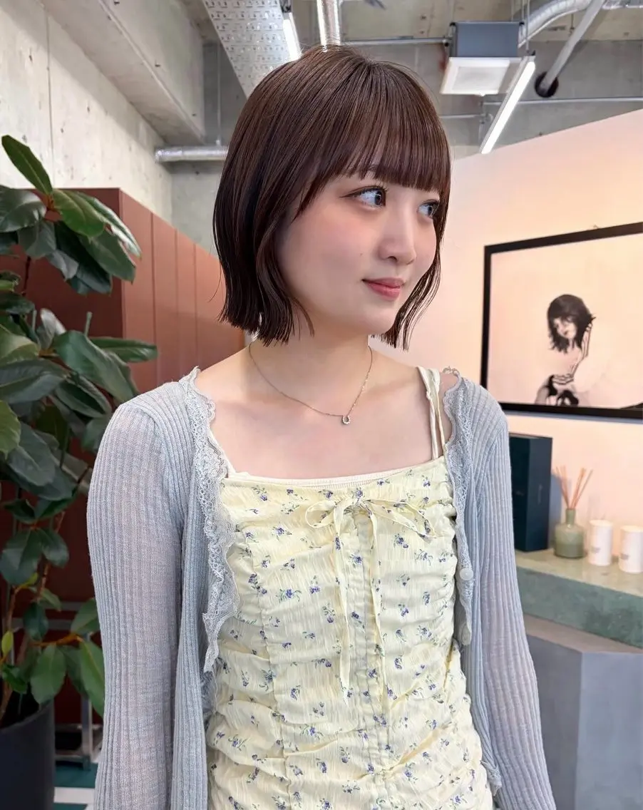 ミディアム ヘアカラー MIINA / 透明感カラーのヘアスタイル
