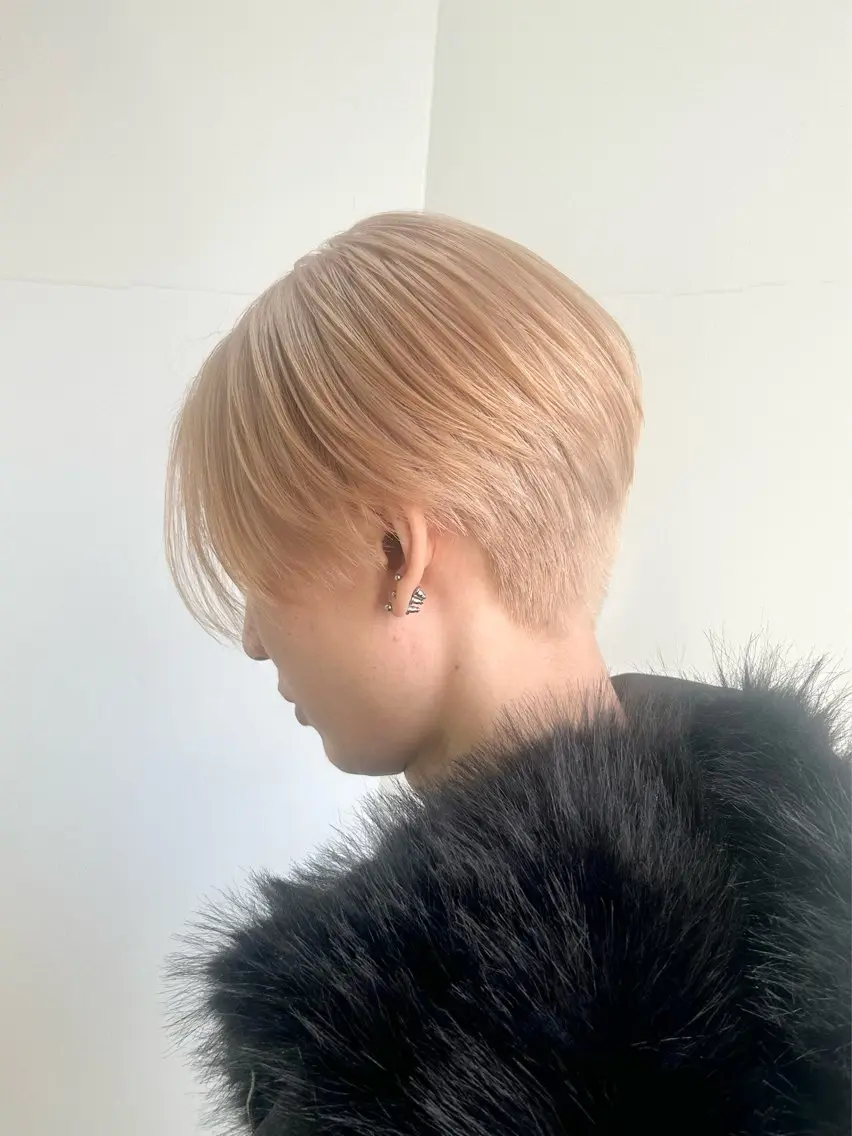 カラー メンズ センターパート メンズハイトーン ハイトーンカラー カット ヘアカラー トリートメント 🎀艶ハイトーン特化 🎀セナのヘアスタイル