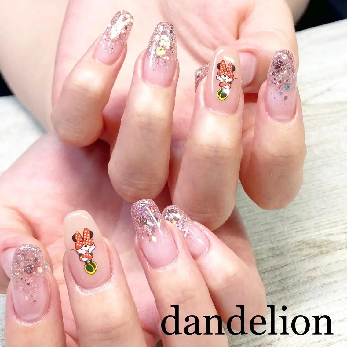 ネイル ハンドネイル ハンドケア dandelion ダンデライオンのネイルデザイン