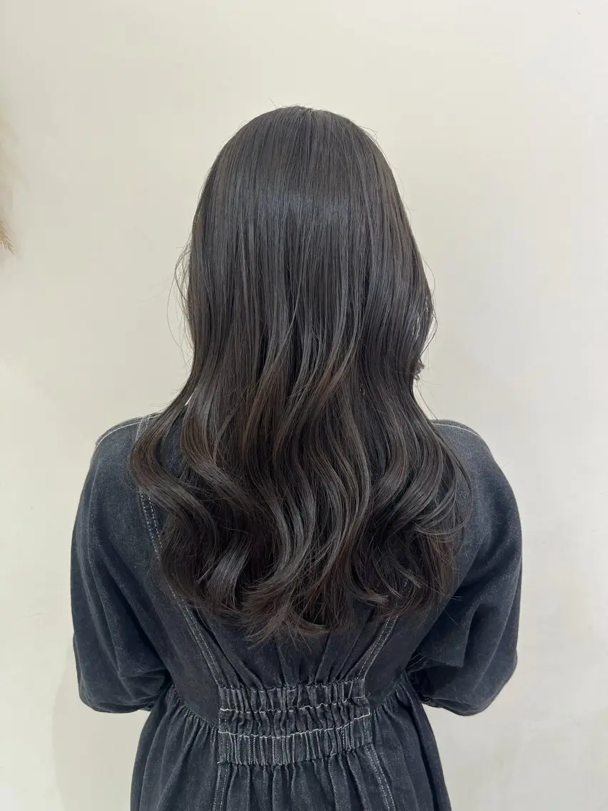 ロング カラー ヘアカラー トリートメント 🐈‍⬛韓国風艶髪× 透明感カラー/まりのヘアスタイル