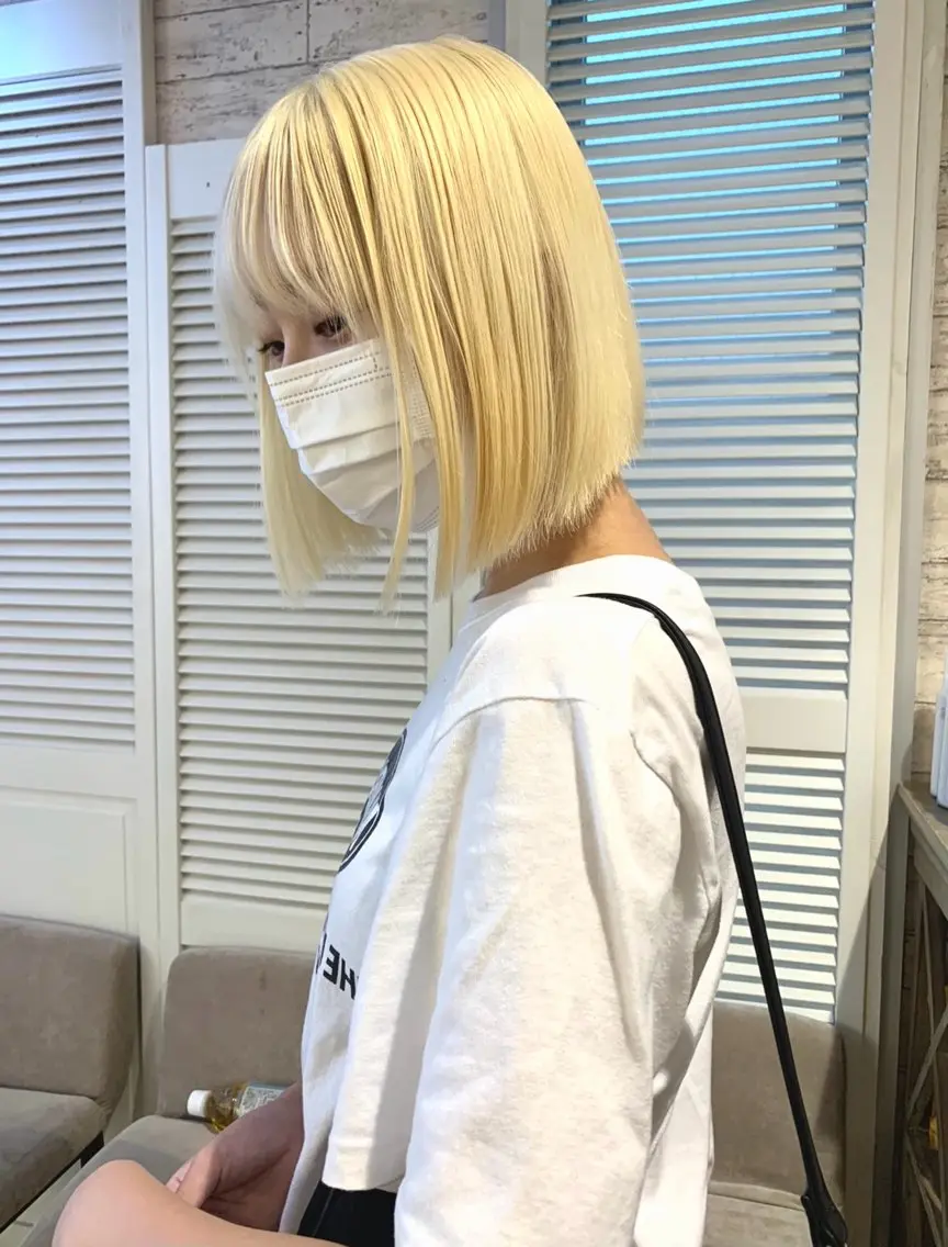 カラー 🪽ハイトーン🏹 ブリーチ🫧海志🍿のヘアスタイル