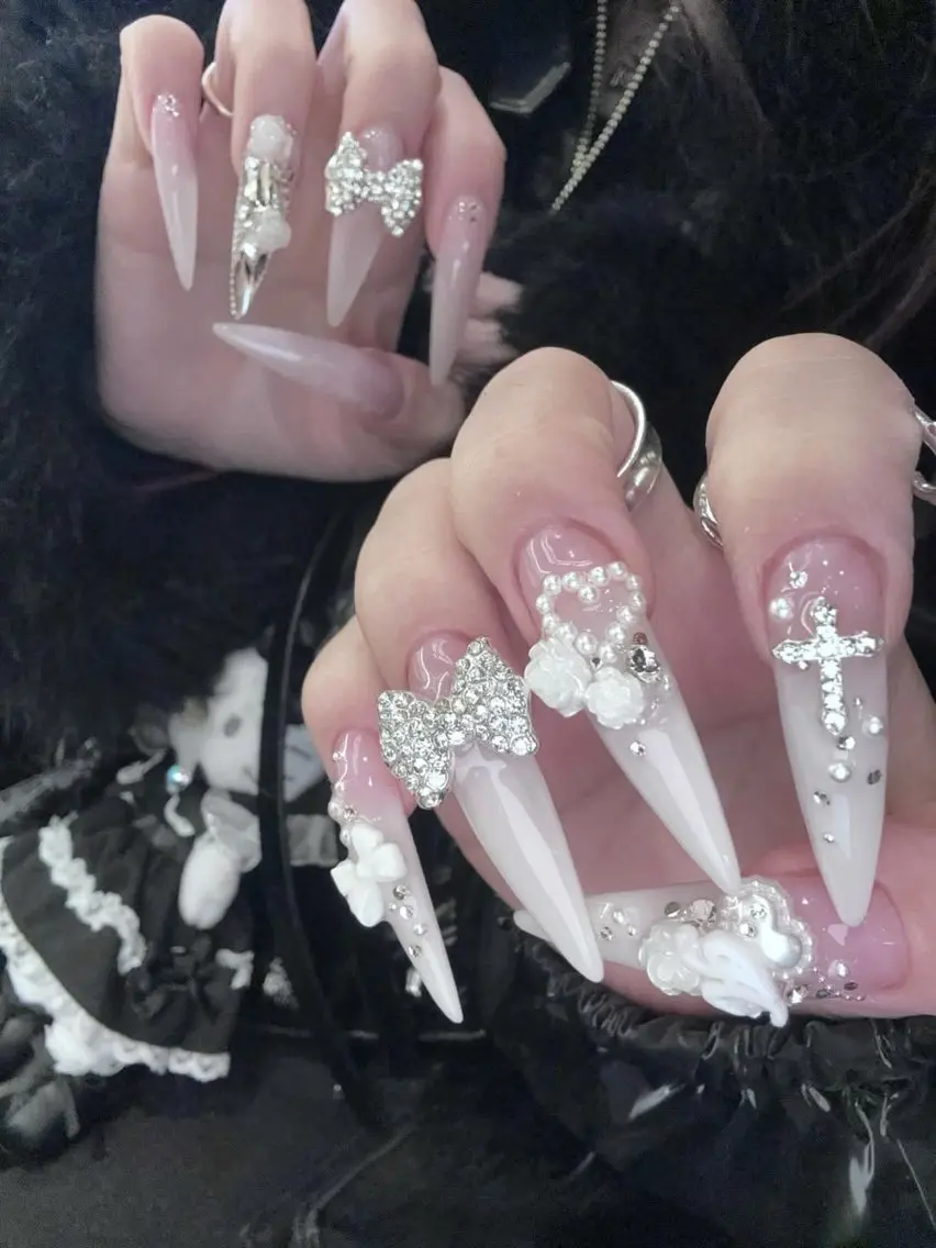 ネイル アートネイル オーロラネイル フレンチネイル ジェルネイル グラデーション ハンドネイル Sora nail 長さ出し専門店のネイルデザイン