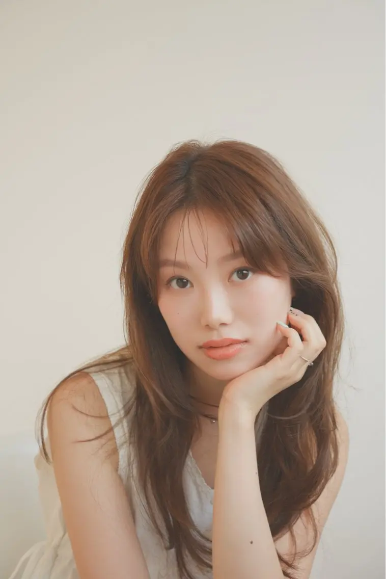 ロング 山下 凪澄のヘアスタイル