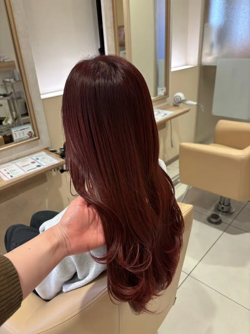 ロング カラー 高濱 ひなよのヘアスタイル