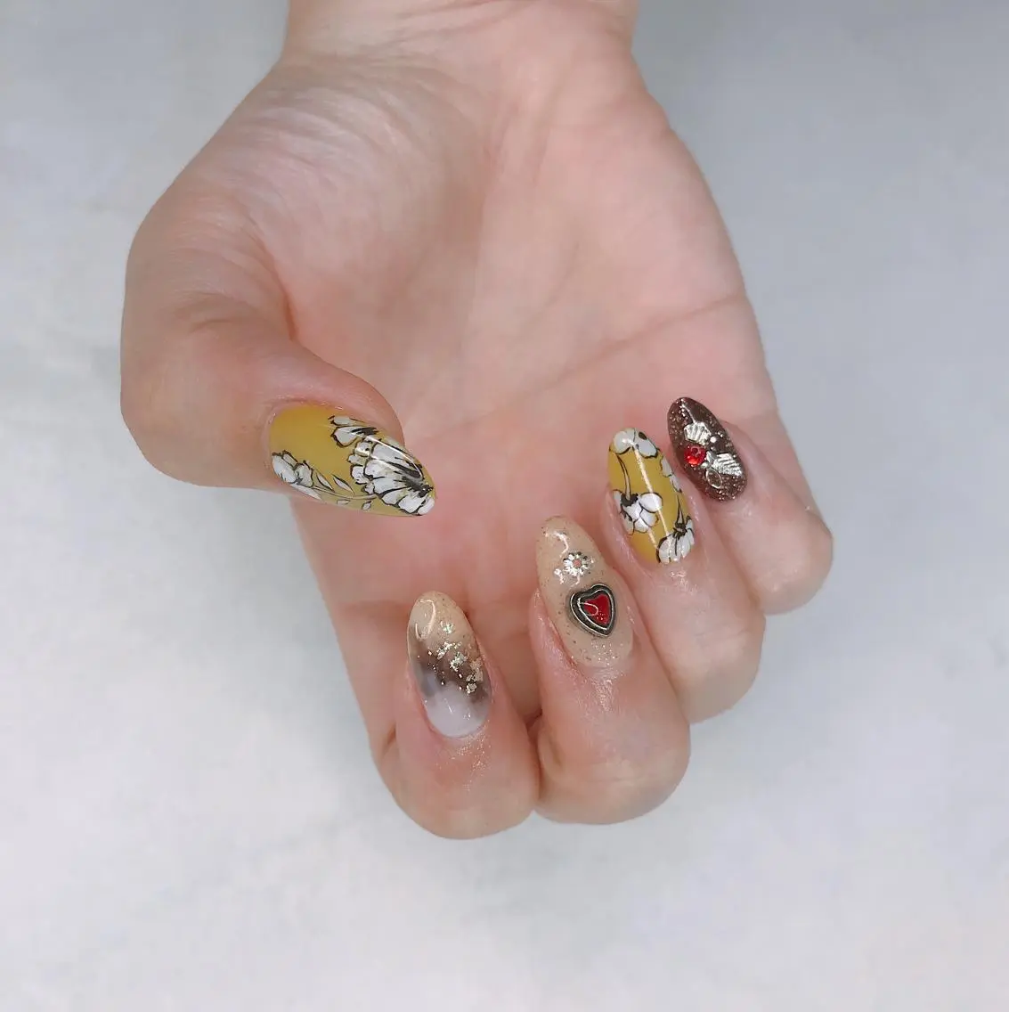 ネイル nailartist lisaのネイルデザイン
