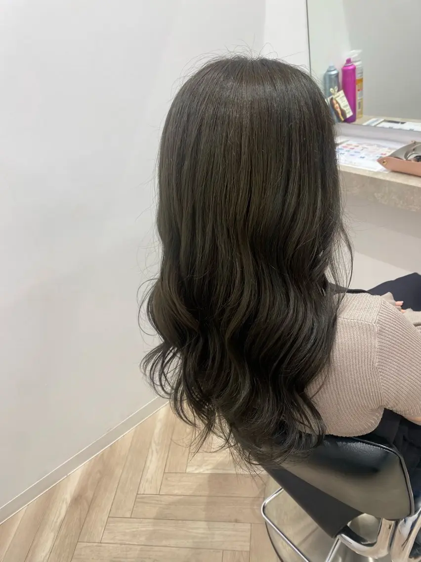 ロング カラー 透明感カラー オリーブカラー カット ヘアカラー トリートメント 🍑艶髪✖️暖色系 ✨momoka🍑のヘアスタイル