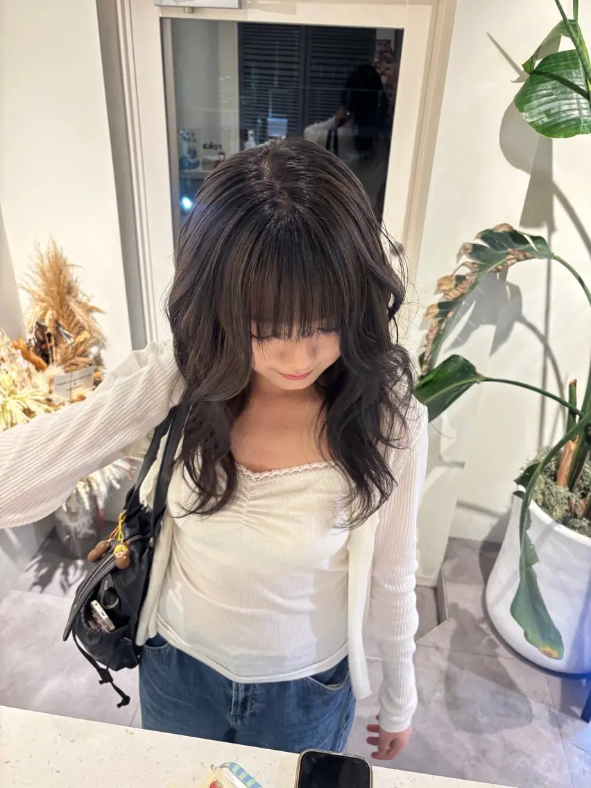 ミディアム ヘアカラー トリートメント roka ʜᴀʀᴜᴋᴀのヘアスタイル