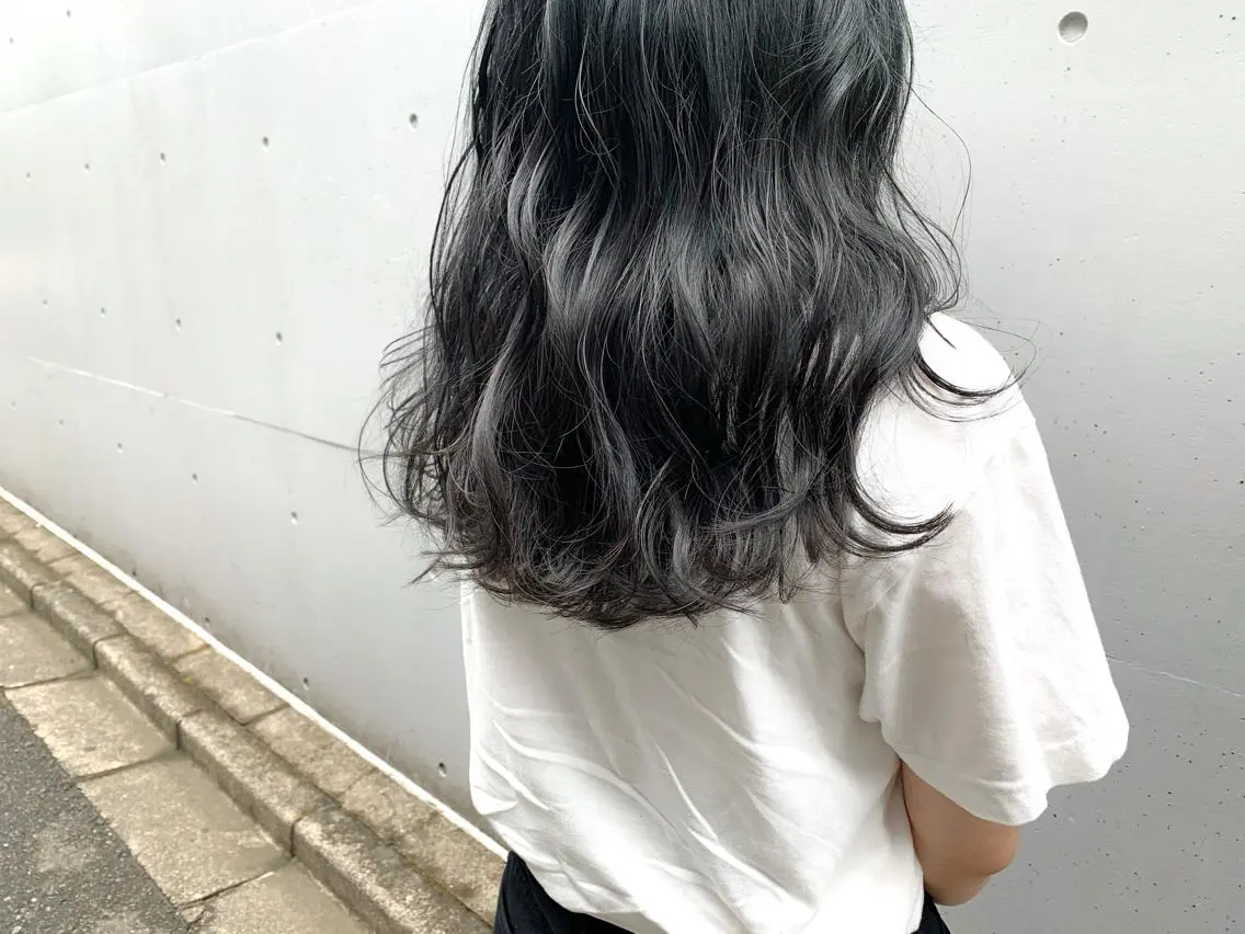 ロング カラー 黒髪 ブルーカラー ブルーブラック ヘアカラー トリートメント 垢抜けヘア♡柔らかい カラー/mihoのヘアスタイル