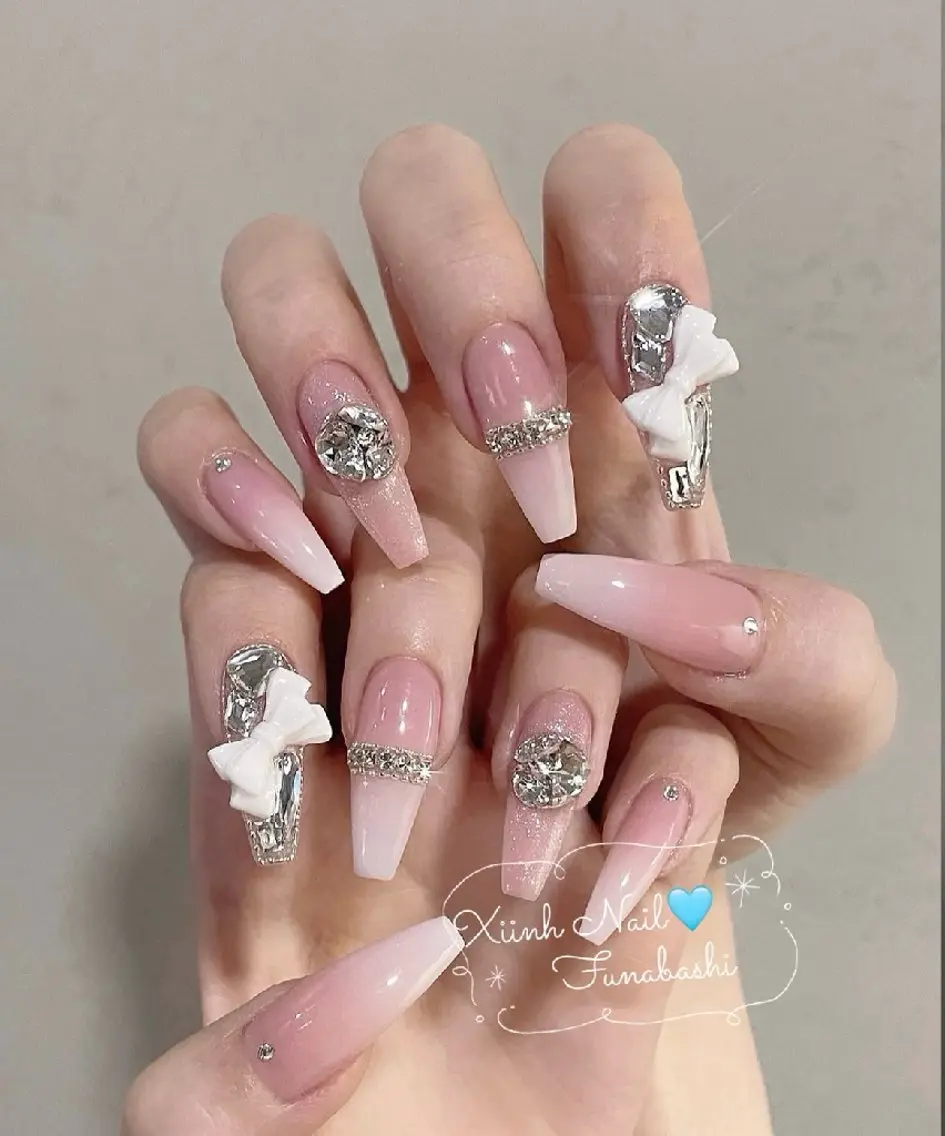 ネイル チークネイル 桜ネイル 長さ出し フットネイル ジェルネイル ハンドネイル XIINHNAIL 船橋店 馬詰ちゃんのネイルデザイン