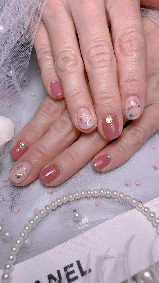 ネイル オーロラネイル フットネイル 韓国ネイル ラメ(グリッター) ラメグラデーション Belle nail salon 新小岩のネイルデザイン