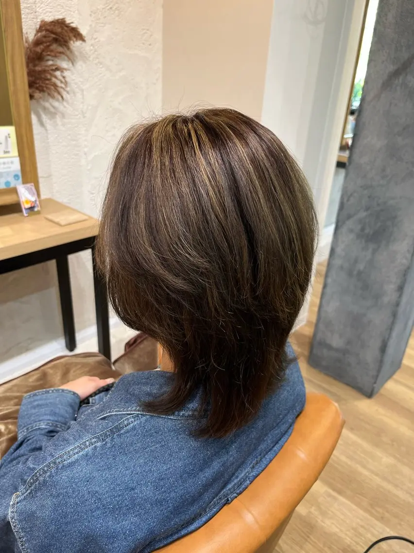 カラー ブリーチ ハイライトカラー bisou hair Kayanoのヘアスタイル