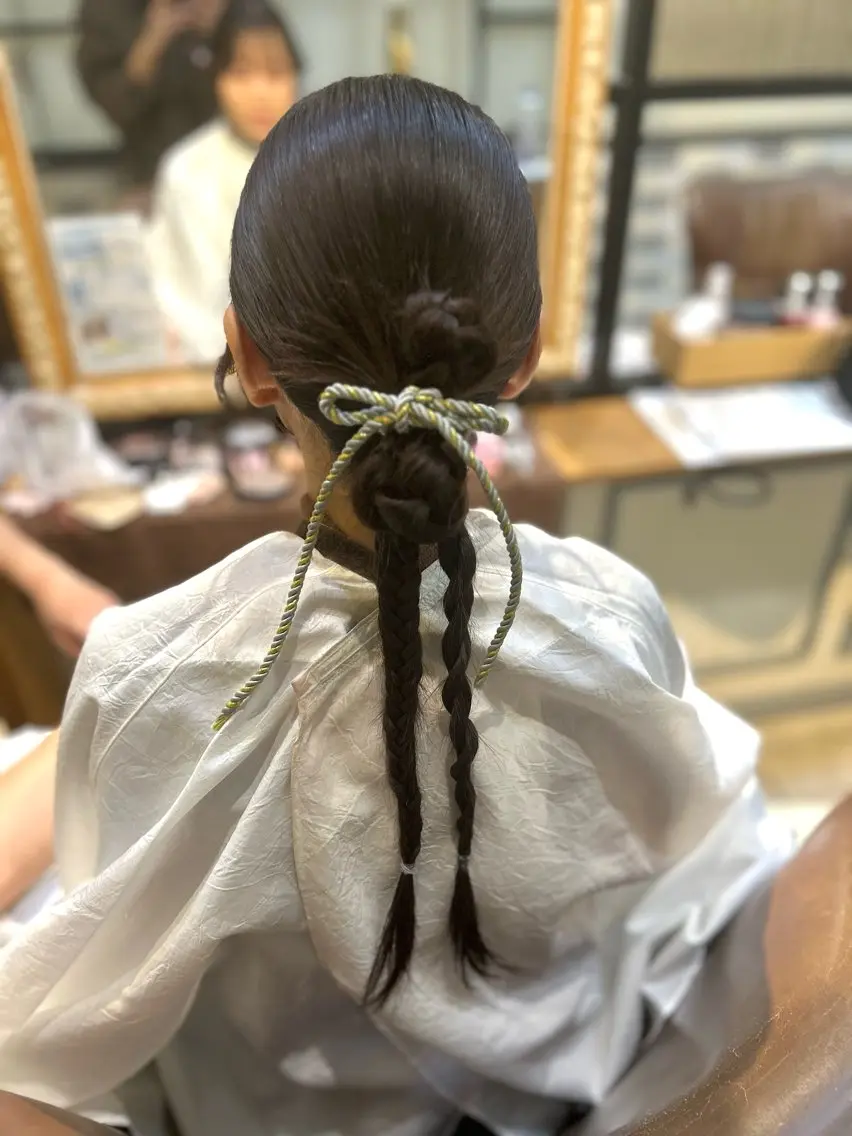 ロング ヘアアレンジ ヘアセット 🫐 キナリ🫐のヘアスタイル