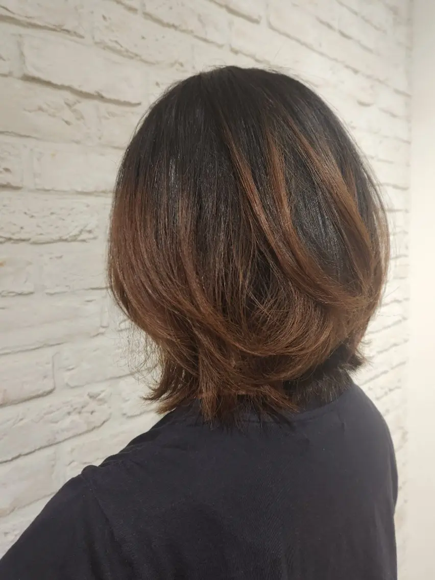 ミディアム 植田 沙織のヘアスタイル