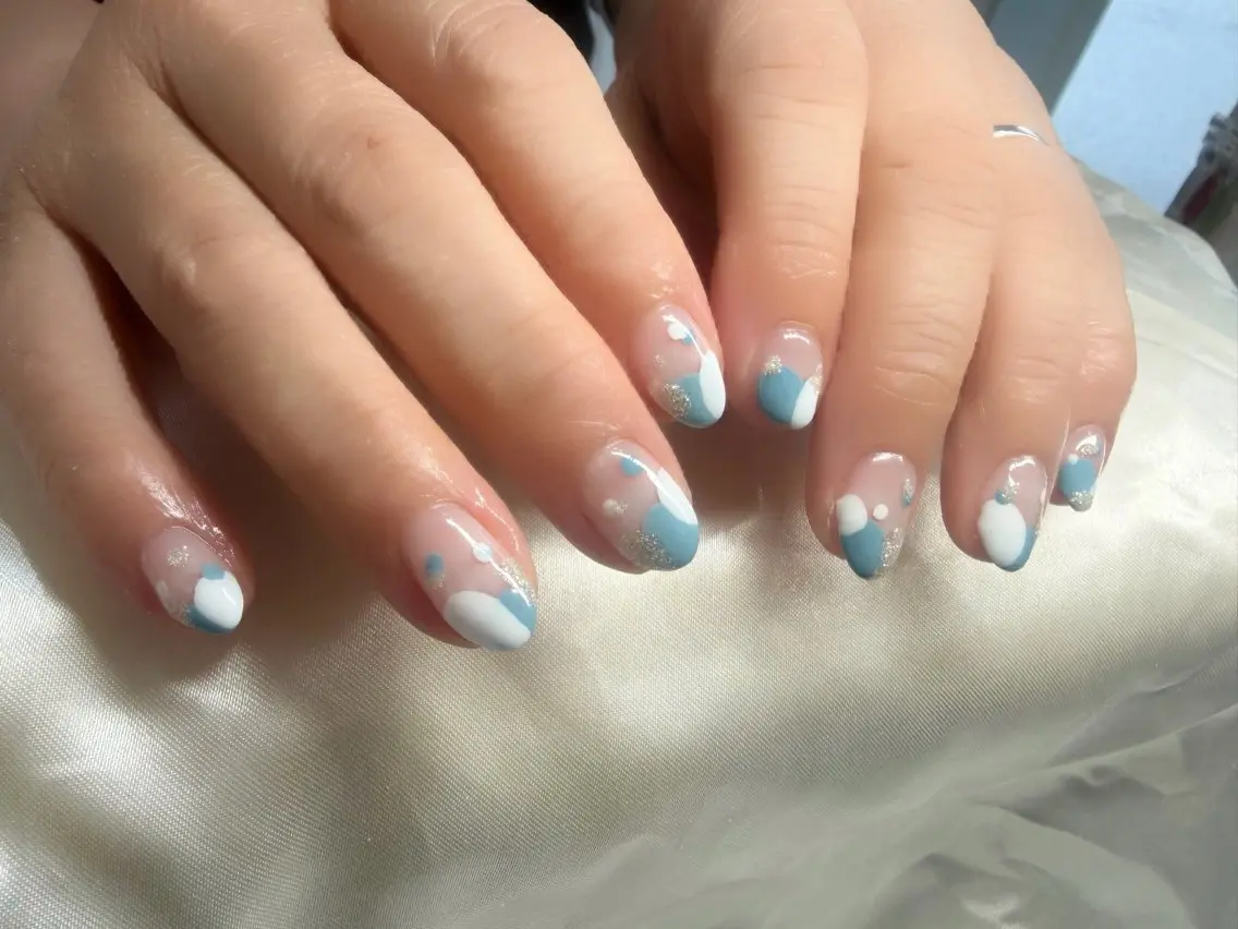 ネイル クリアネイル 水色 ハンドネイル Nail salon Lino*aのネイルデザイン