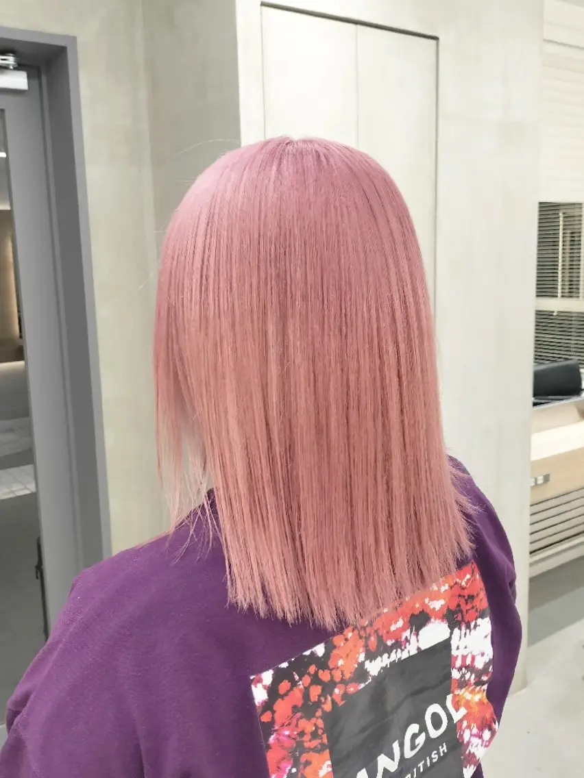 カラー ピンクカラー ヘアカラー ほんま ひろみのヘアスタイル