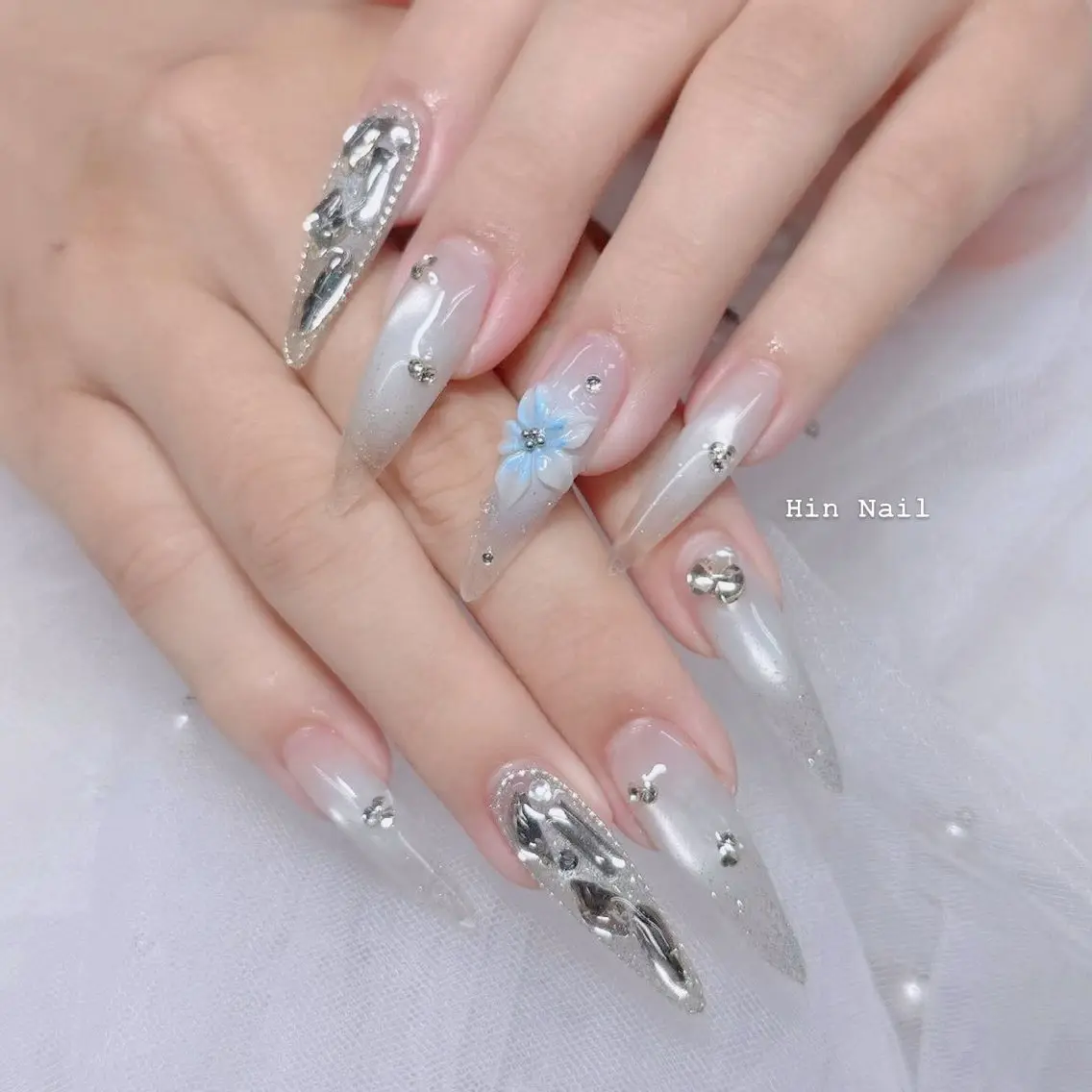 ネイル ハンドネイル HIN NAILのネイルデザイン