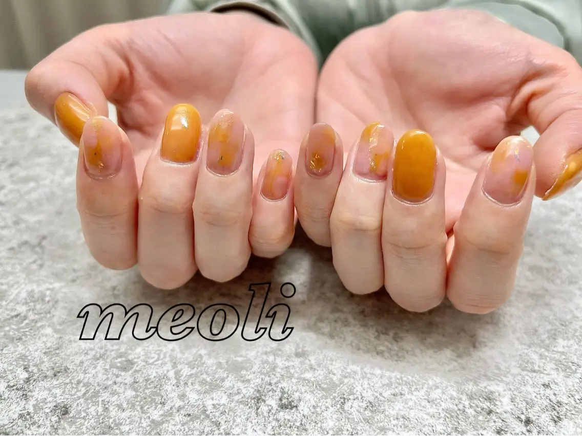 ネイル オーロラネイル キラキラネイル ラメ(グリッター) ニュアンスネイル オレンジ ハンドネイル nail salon meoli　アヤのネイルデザイン