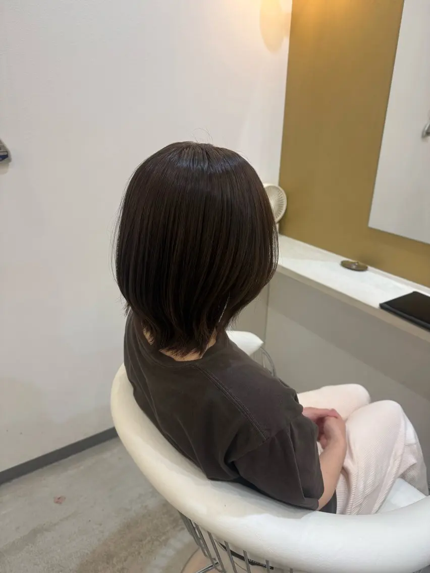 ショート カラー ヘアカラー 岸尾 楓香のヘアスタイル
