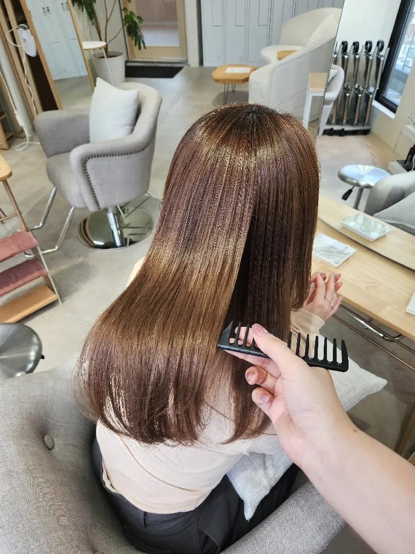 セミロング トリートメント 【縮毛矯正/髪質改善 カラー】yumiのヘアスタイル