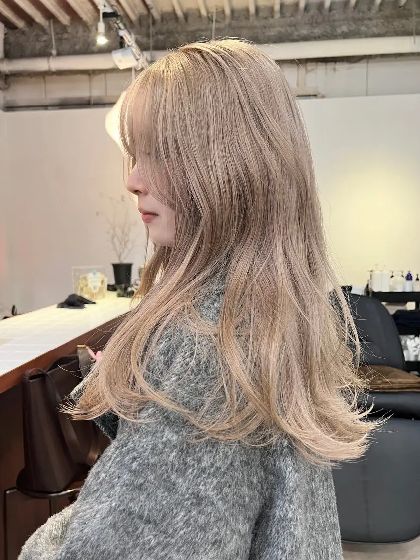 ロング カラー ヘアカラー 🫧suzuno 🫧ブリーチ強化のヘアスタイル