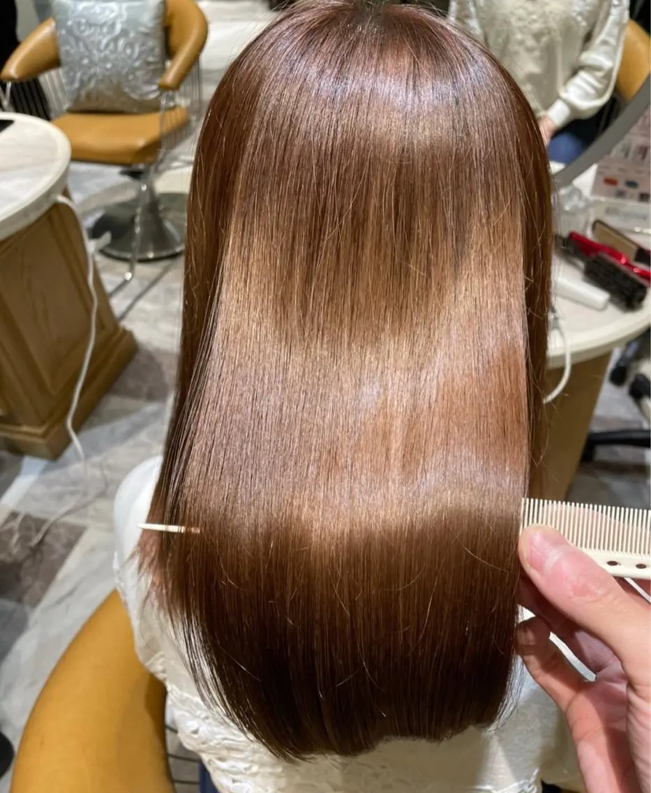 ロング ヘアカラー トリートメント コハク /艶カラー 縮毛矯正のヘアスタイル