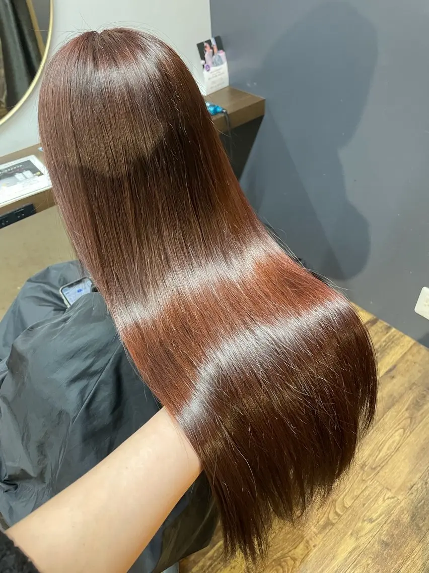 ロング カラー 縮毛矯正 トリートメント 縮毛矯正 トリートメント 透明感/オリーブ ハイトーン×レイヤーのヘアスタイル