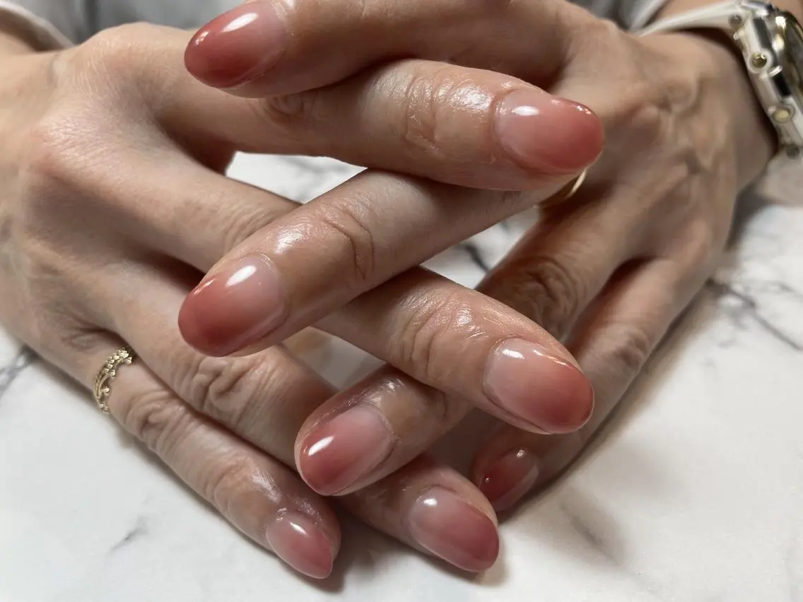 ネイル アートネイル ジェルネイル ニュアンスネイル パラジェル Nailist Honamiのネイルデザイン