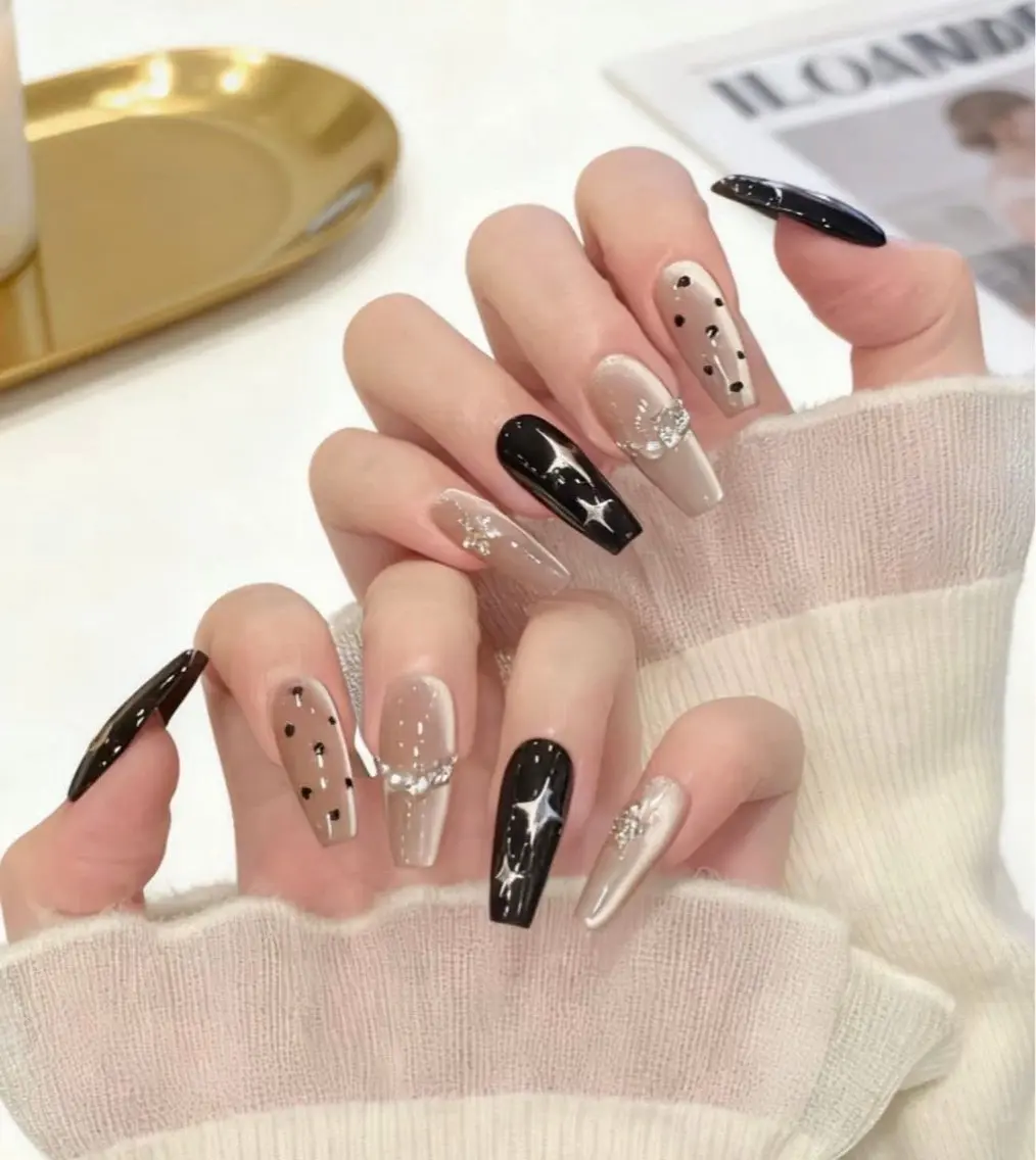 ネイル ハンドネイル T. Leeのネイルデザイン