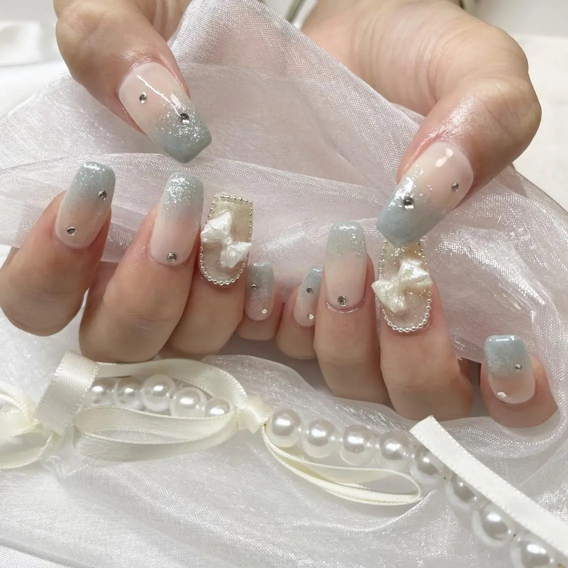 ネイル ジェルネイル 韓国ネイル 持ち込み ワンカラーネイル ワンホンネイル ハンドネイル fiore nail 🦋のネイルデザイン
