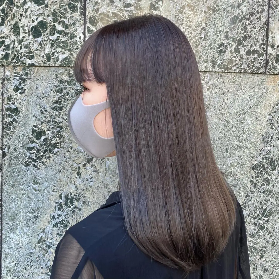 ミディアム カラー 透明感カラー グレージュ カーキグレージュ 増子 祐太朗のヘアスタイル