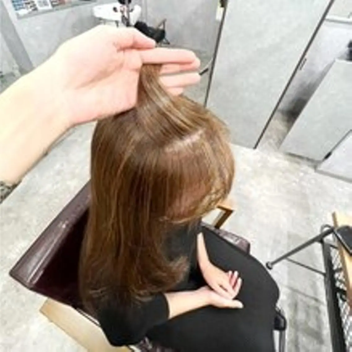 ロング カラー ハイライトカラー ハイライト カット ヘアカラー トリートメント 白髪ぼかしハイライト 【亀有】山本のヘアスタイル