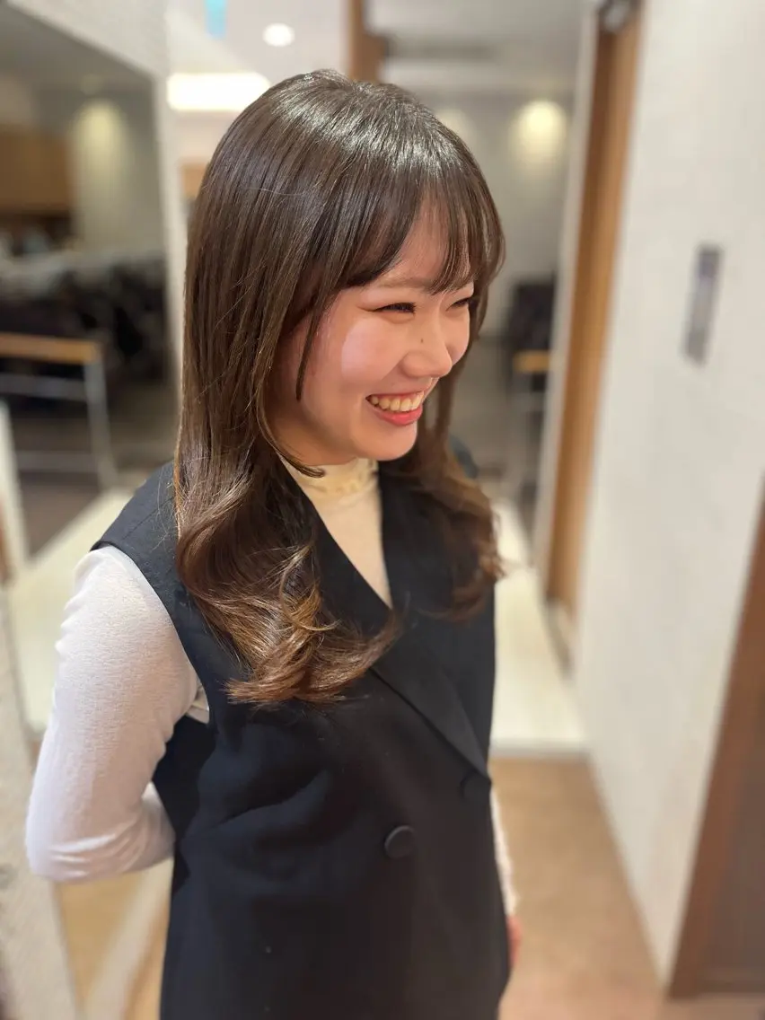 ロング 顔周りカット レイヤーカット 伊藤 アユミのヘアスタイル