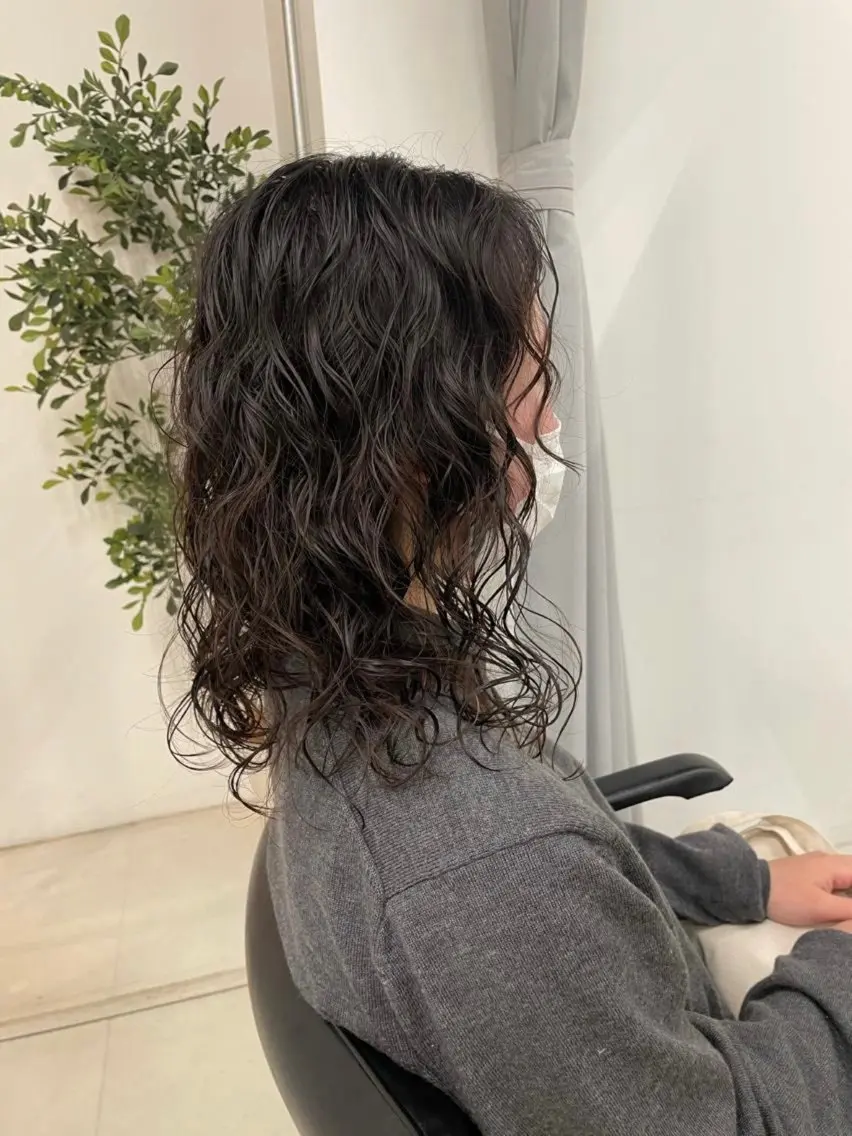 ミディアム カラー パーマ キッズ カット パーマ トリートメント オトナヘア🌸 harukaのヘアスタイル